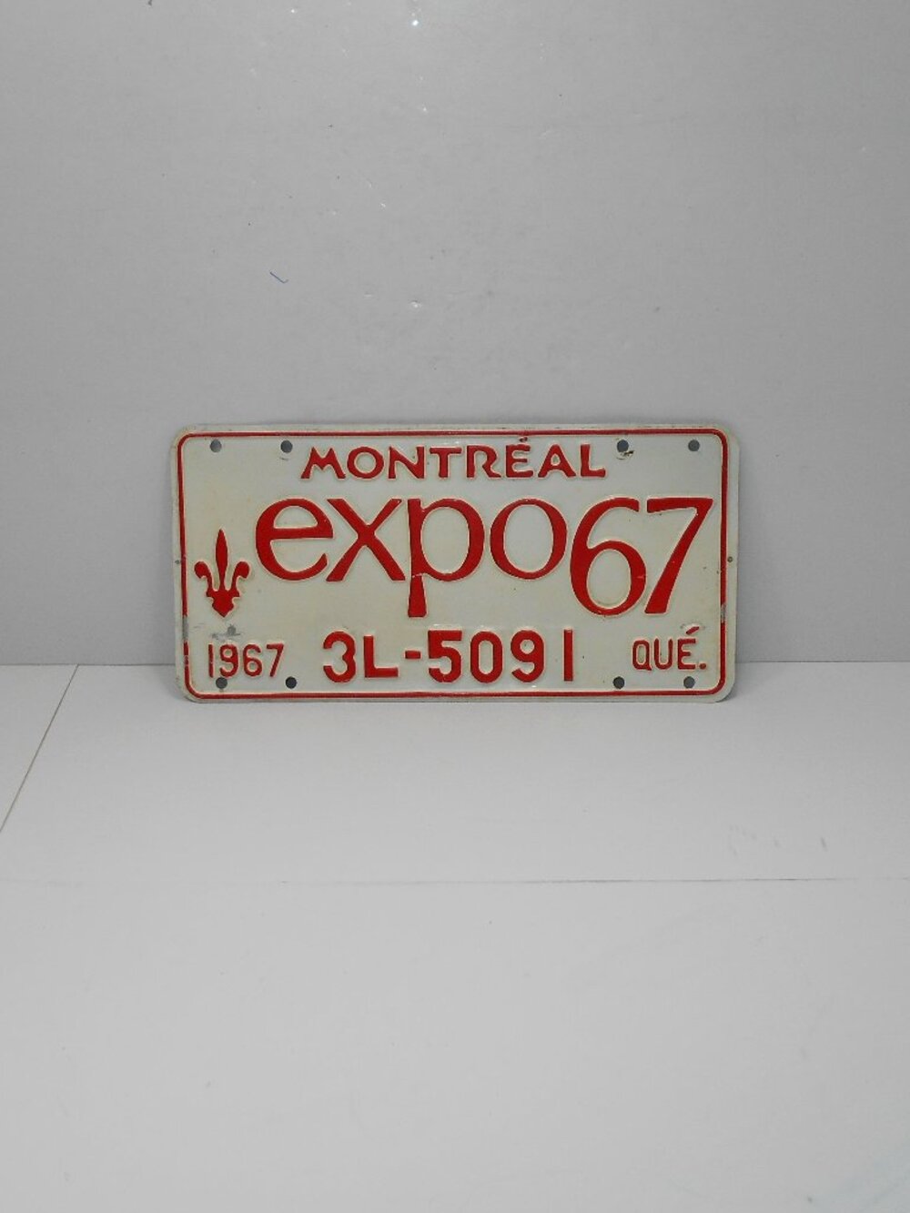 Vintage Quebec 1967 Montreal expo67 Canadian Car License Plate 3L-5091